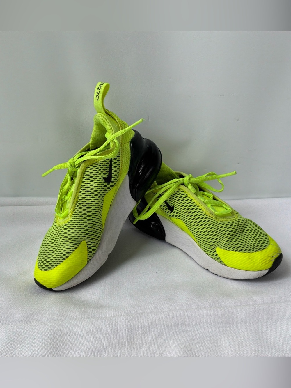 Nike Air Max 270 Neon Green Mesh Athletic Sneakers Unisex Kids 11C